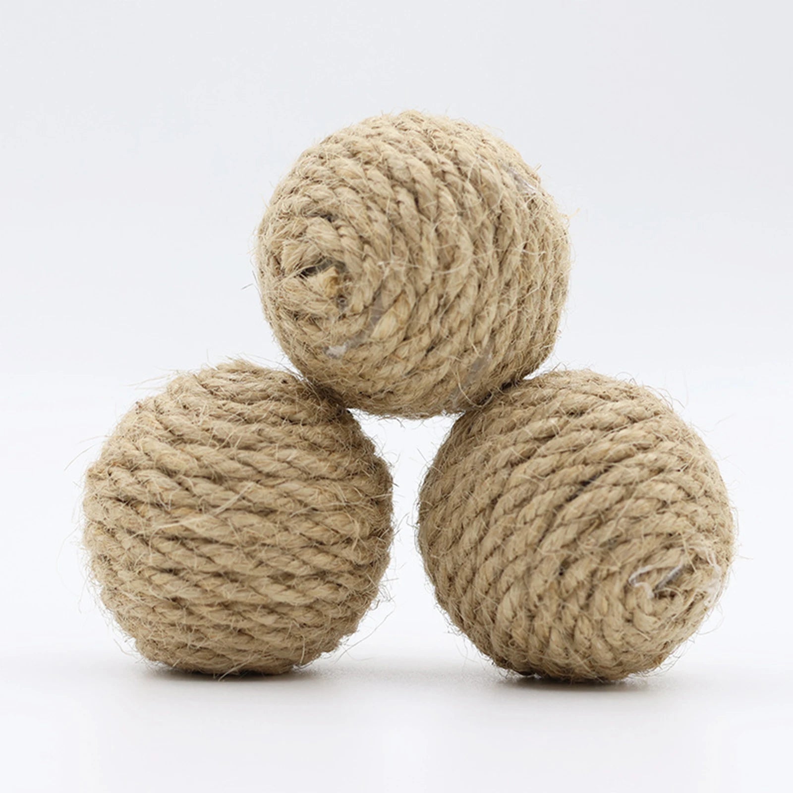 1 Pc Pet Cat Hemp Rope Ball Rolling Interactive Hand-Woven Cat Scratching Interactive Ball Sound Ball to Attract Attention Toy